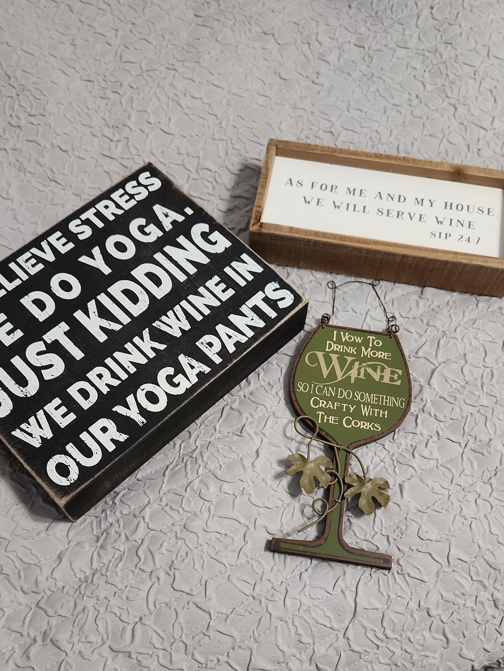 Wine Home Decor Lot
